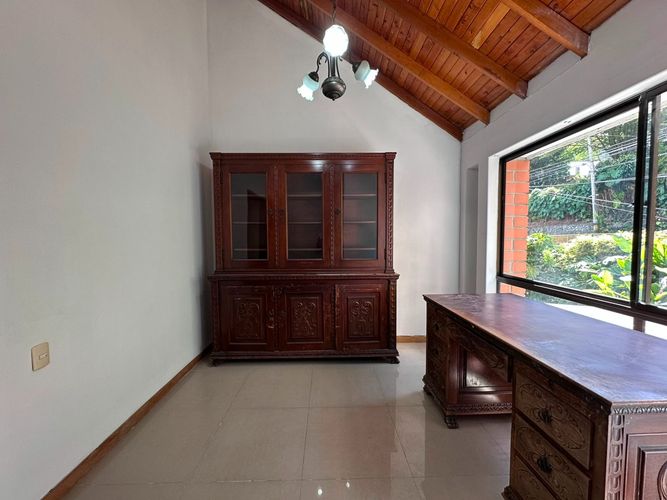 Casa de 3 alcobas en venta en El Poblado, Medellín, 150 m² · foto 12 de 17