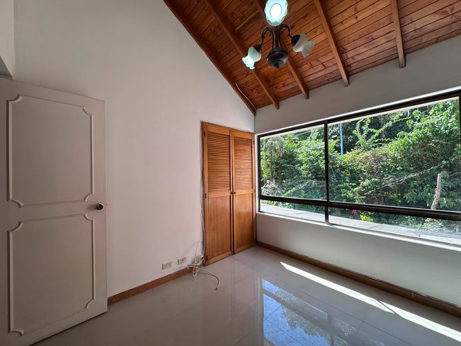Casa de 3 alcobas en venta en El Poblado, Medellín, 150 m² · foto 11 de 17