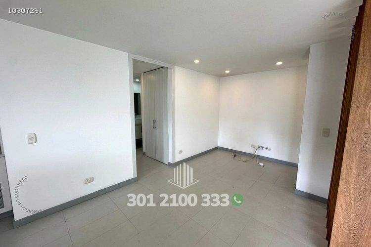 Apartamento de 3 alcobas en arriendo en Castropol, Medellín, 110 m² · foto 3 de 24