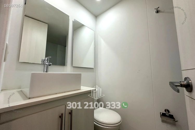 Apartamento de 3 alcobas en arriendo en Castropol, Medellín, 110 m² · foto 11 de 24
