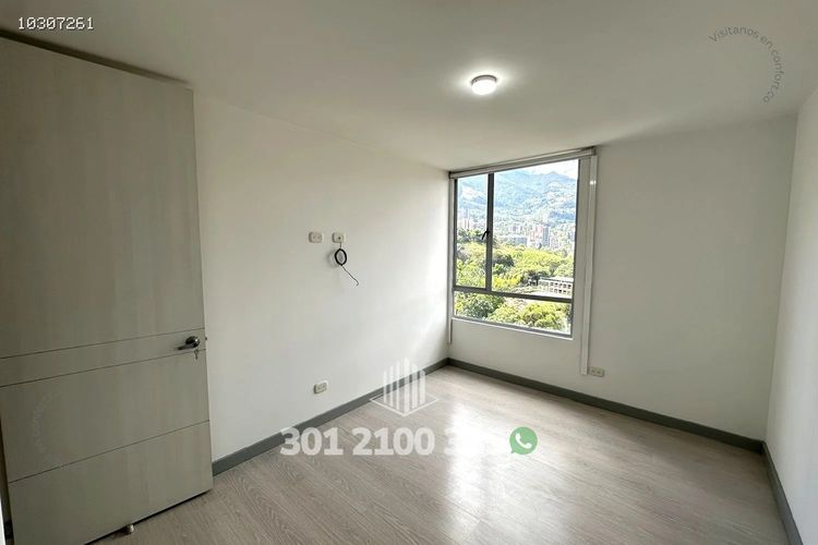 Apartamento de 3 alcobas en arriendo en Castropol, Medellín, 110 m² · foto 12 de 24