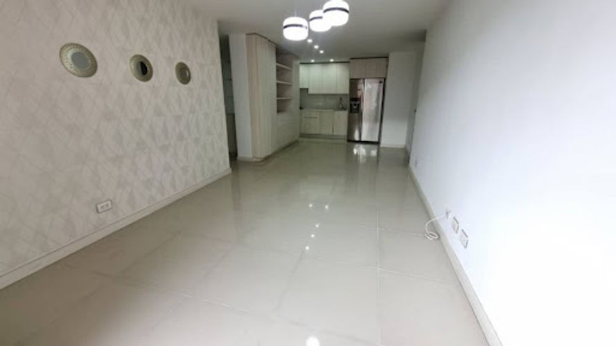 Apartamento de 3 alcobas en arriendo en Ciudad Del Río, Medellín, 95 m² · foto 4 de 18