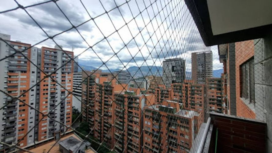 Apartamento de 3 alcobas en arriendo en Ciudad Del Río, Medellín, 95 m² · foto 6 de 18