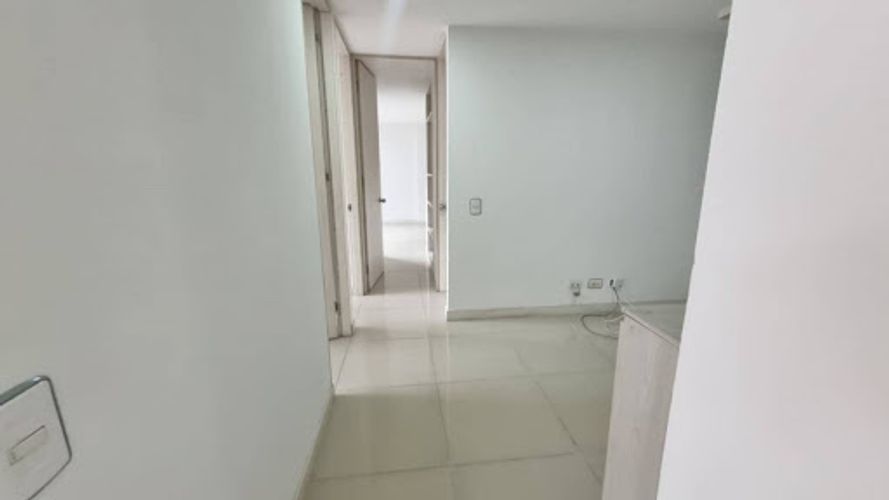 Apartamento de 3 alcobas en arriendo en Ciudad Del Río, Medellín, 95 m² · foto 7 de 18