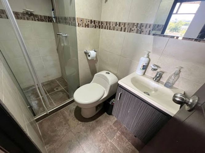 Apartamento de 3 alcobas en venta en El Diamante, Medellín, 58 m² · foto 5 de 11