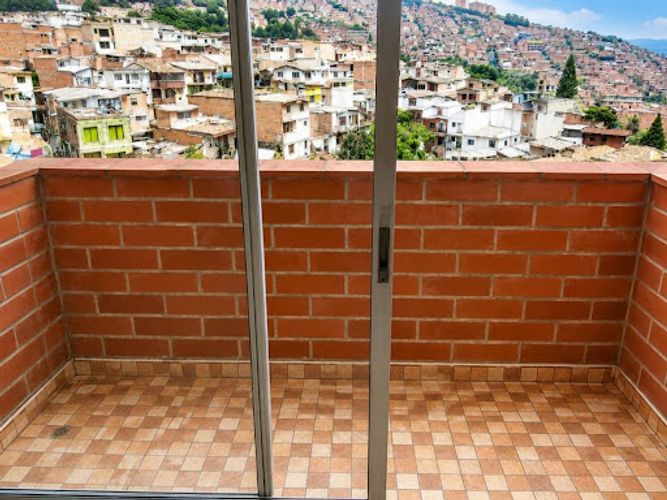 Apartamento de 3 alcobas en venta en El Diamante, Medellín, 58 m² · foto 11 de 11