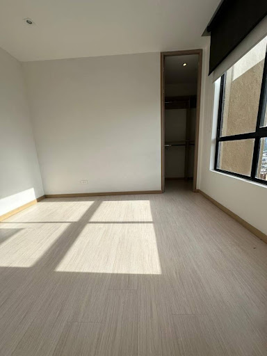 Apartamento en arriendo en Castropol, Medellín · foto 14 de 24