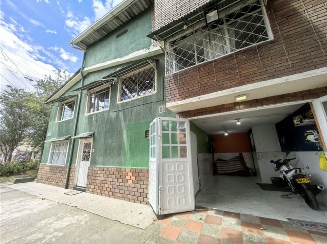 Casa de 4 alcobas en venta en Tisquesusa, Bogotá, 134 m² · foto 3 de 14