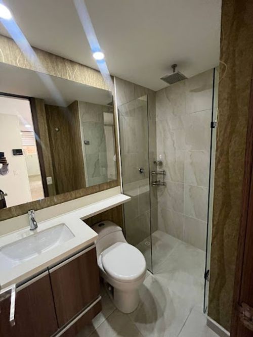 Apartamento de 3 alcobas en arriendo en Laureles, Medellín, 130 m² · foto 12 de 19