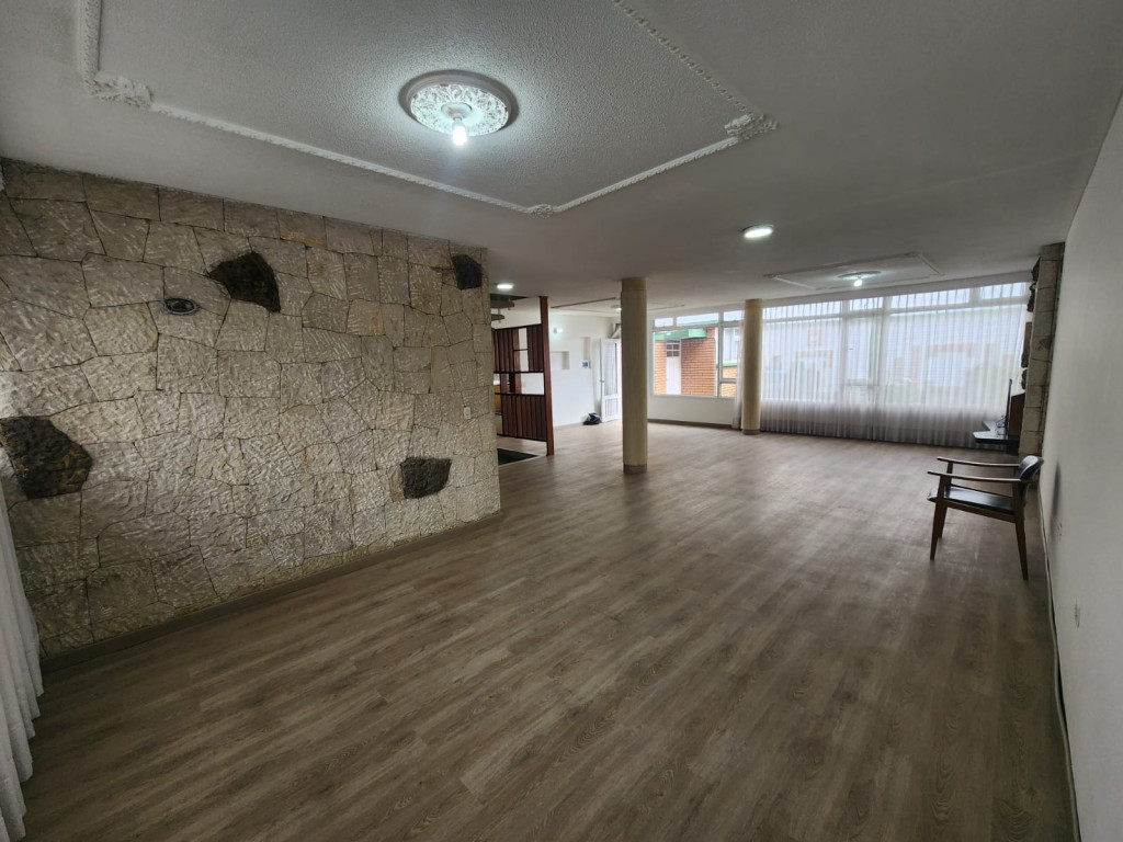 Casa en venta en La Castellana, Bogotá · foto 5 de 24