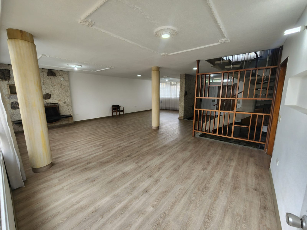 Casa en venta en La Castellana, Bogotá · foto 6 de 24