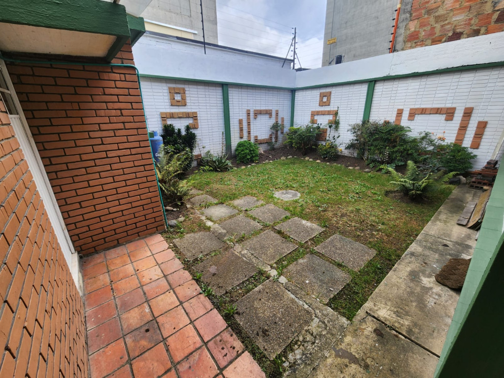 Casa en venta en La Castellana, Bogotá · foto 9 de 24