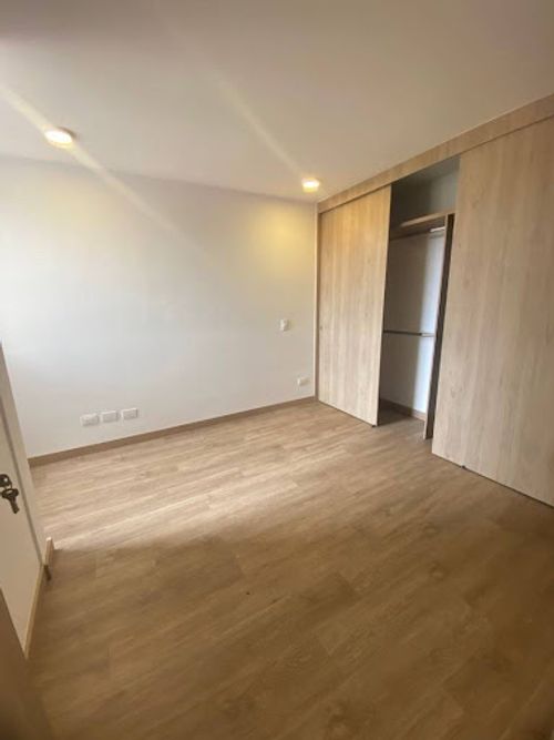Apartamento de 3 alcobas en arriendo en Barro Blanco, Rionegro, 89 m² · foto 6 de 10