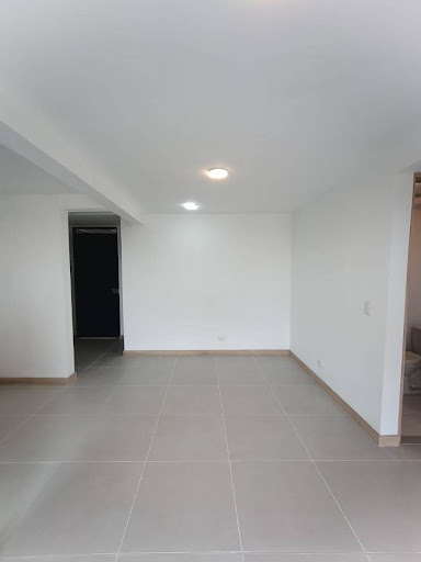 Apartamento en arriendo en Cimarronas, Rionegro · foto 3 de 8