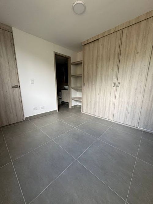 Apartamento de 2 alcobas en arriendo en El Porvenir, Rionegro, 52 m² · foto 9 de 11