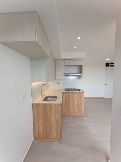 Apartamento de 3 alcobas en arriendo en Abreo, Rionegro, 53 m² · foto 2 de 11