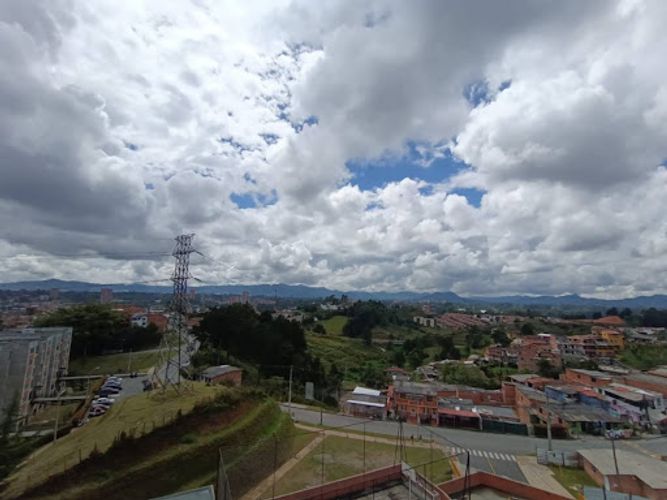 Apartamento de 3 alcobas en arriendo en Abreo, Rionegro, 53 m² · foto 3 de 11