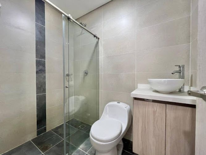 Oficina en arriendo en La Castellana, Medellín, 38 m² · foto 4 de 5