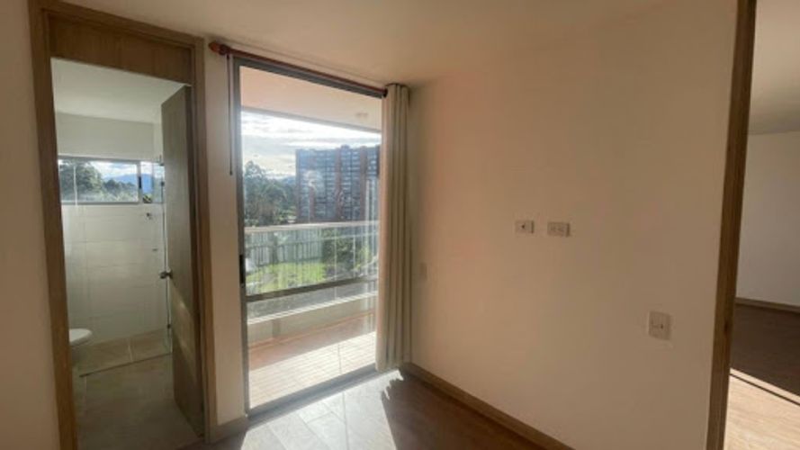 Apartamento de 2 alcobas en arriendo en Barro Blanco, Rionegro, 67 m² · foto 2 de 6