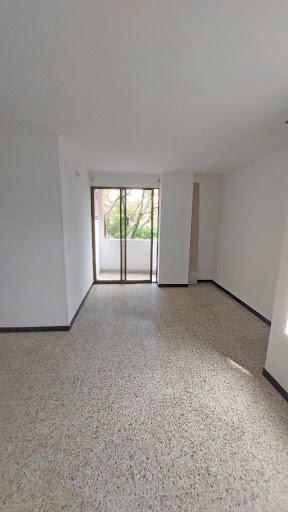 Apartamento en arriendo en Laureles, Medellín · foto 3 de 15