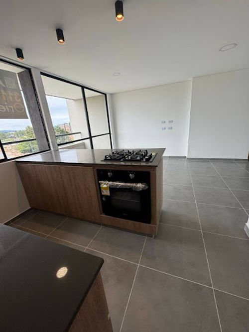Apartamento de 2 alcobas en arriendo en Vilachuaga, Rionegro, 89 m² · foto 2 de 12
