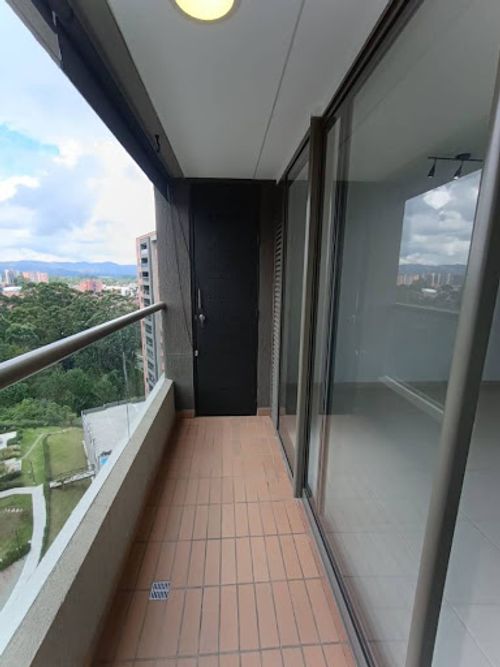Apartamento de 2 alcobas en arriendo en Rionegro, 56 m² · foto 3 de 10