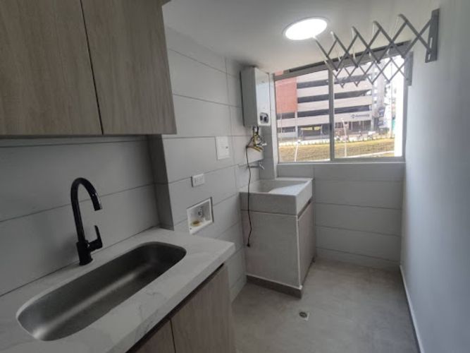 Apartamento de 2 alcobas en arriendo en Abreo, Rionegro, 54 m² · foto 2 de 6