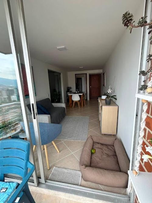 Apartamento de 2 alcobas en arriendo en Castropol, Medellín, 75 m² · foto 4 de 24