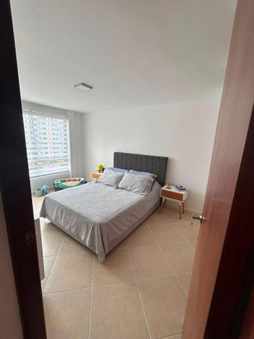 Apartamento de 2 alcobas en arriendo en Castropol, Medellín, 75 m² · foto 12 de 24