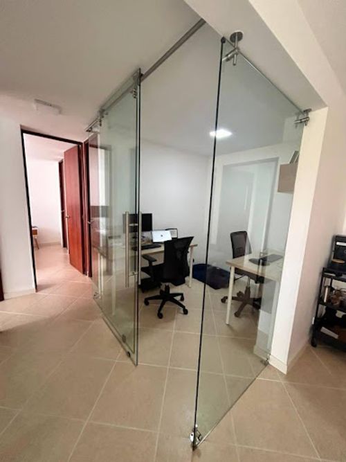 Apartamento de 2 alcobas en arriendo en Castropol, Medellín, 75 m² · foto 19 de 24