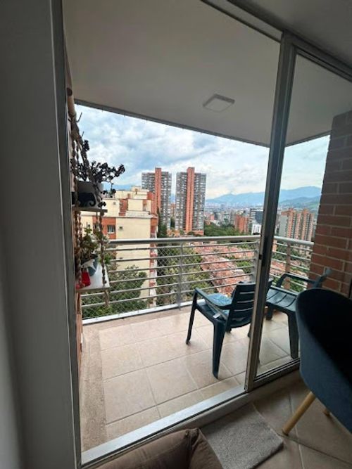 Apartamento de 2 alcobas en arriendo en Castropol, Medellín, 75 m² · foto 20 de 24