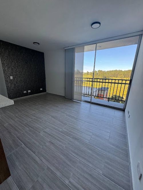 Apartamento de 2 alcobas en arriendo en Cimarronas, Rionegro, 60 m² · foto 4 de 11