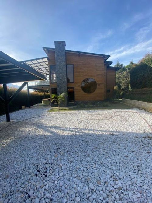 Finca en arriendo en La Charanga, Guarne, 170 m² · foto 3 de 24