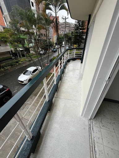 Casa en arriendo en Laureles, Medellín · foto 9 de 24