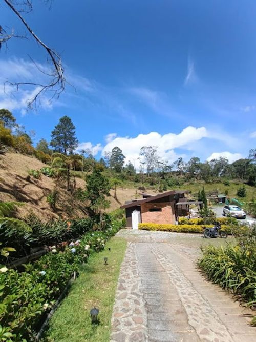 Finca en arriendo en El Porvenir, Rionegro, 6200 m² · foto 3 de 21