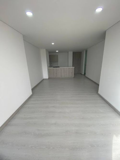 Apartamento de 2 alcobas en arriendo en Vilachuaga, Rionegro, 74 m² · foto 2 de 10