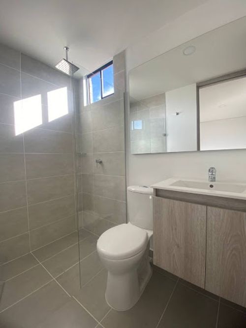Apartamento de 2 alcobas en arriendo en Vilachuaga, Rionegro, 74 m² · foto 5 de 10