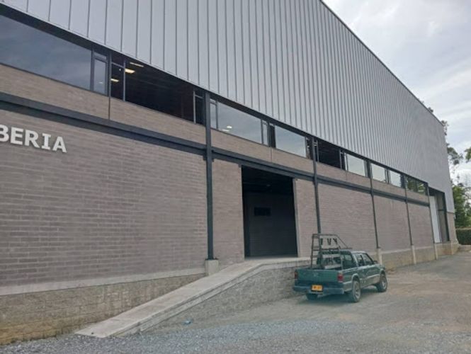 Bodega en arriendo en Garrido, Rionegro, 2000 m² · foto 4 de 14