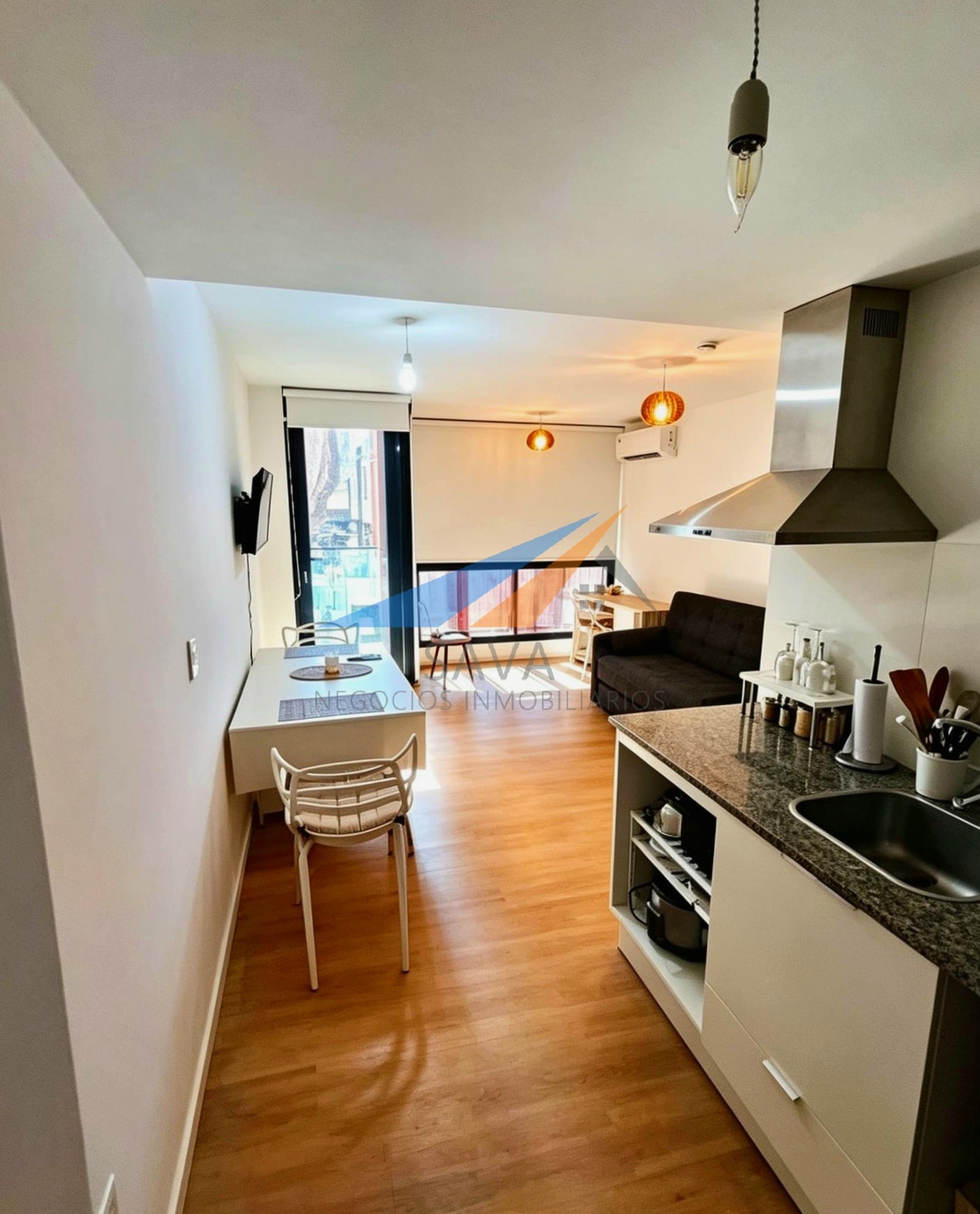 Alquiler Monoambiente en Barrio Sur! Totalmente Amueblado y Equipado. Gastos Comunes Bajos!