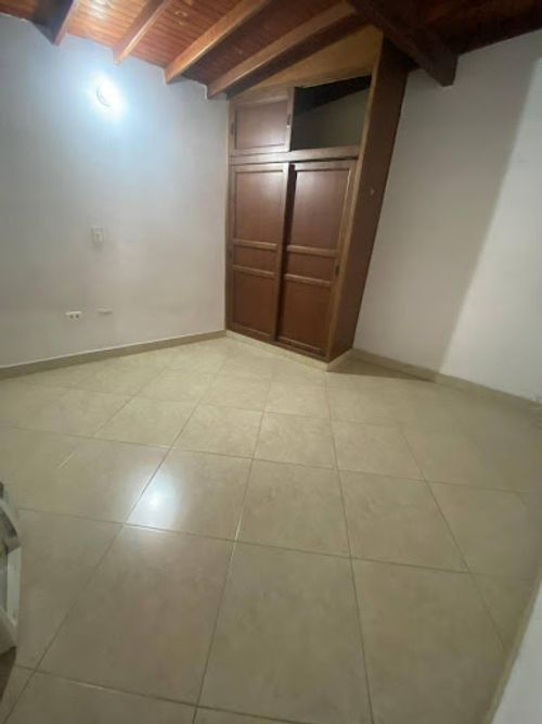 Apartamento de 3 alcobas en venta en Toscana, Medellín, 83 m² · foto 5 de 9