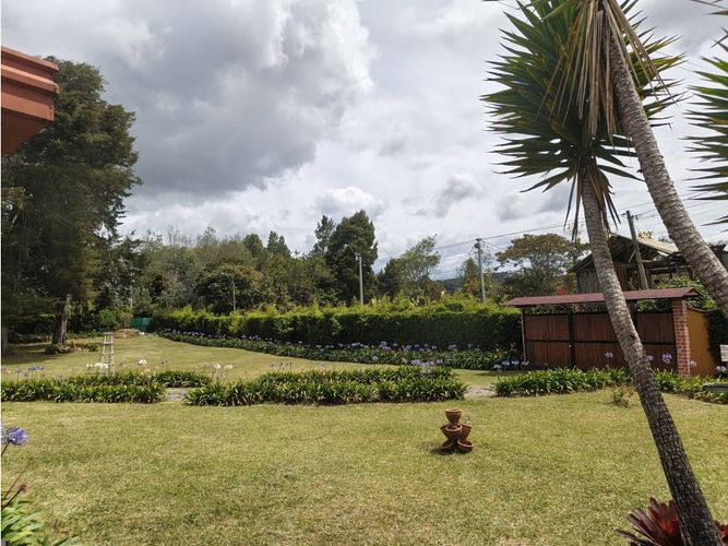 Finca en venta en Santa Elena, Medellín, 3800 m² · foto 8 de 24