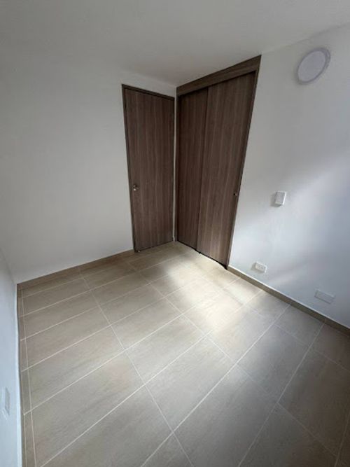Apartamento de 2 alcobas en arriendo en El Porvenir, Rionegro, 64 m² · foto 4 de 9