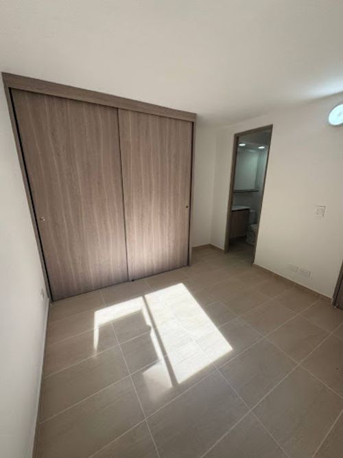 Apartamento de 2 alcobas en arriendo en El Porvenir, Rionegro, 64 m² · foto 5 de 9