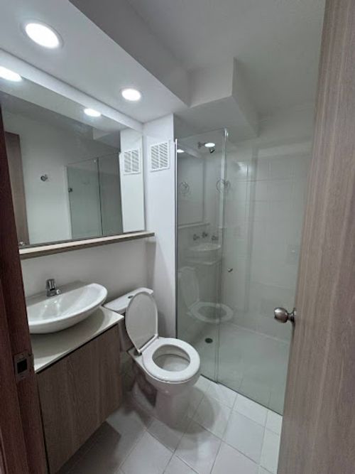 Apartamento de 2 alcobas en arriendo en El Porvenir, Rionegro, 64 m² · foto 6 de 9