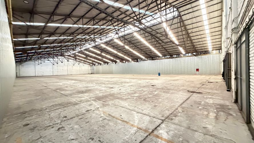 Bodega en arriendo en Salomia, Cali, 3200 m² · foto 6 de 19