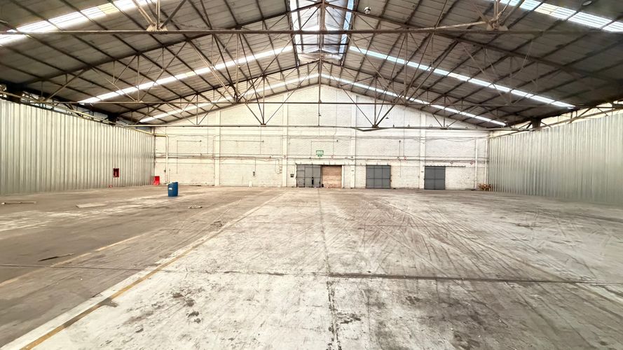 Bodega en arriendo en Salomia, Cali, 3200 m² · foto 7 de 19