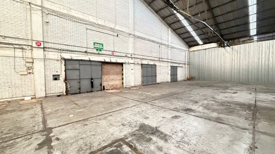 Bodega en arriendo en Salomia, Cali, 3200 m² · foto 11 de 19