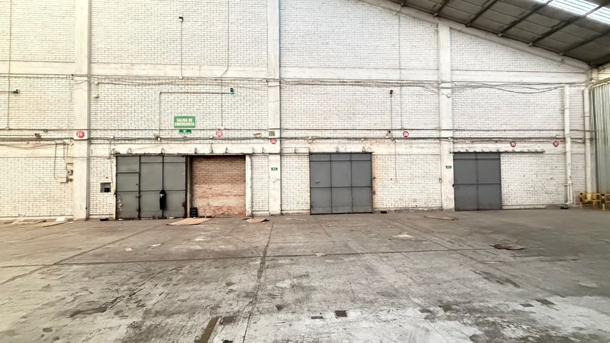 Bodega en arriendo en Salomia, Cali, 3200 m² · foto 14 de 19
