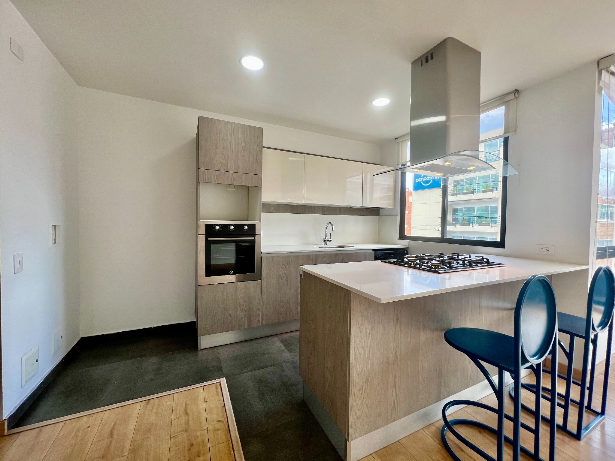 Apartamento en venta en Santa Barbara Oriental, Bogotá · foto 4 de 15