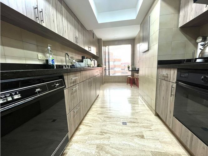Apartamento en venta en Los Rosales, Bogotá · foto 5 de 12